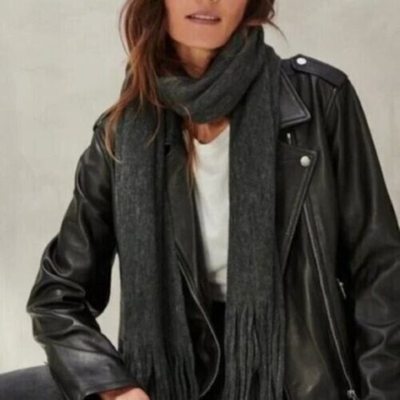 Lucky Brand Heather Dark Grey Brushed Knit Fringe Long Scarf Soft Wrap New NWT - Picture 1 of 12